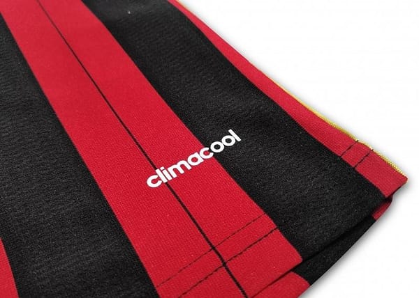 Retro Kids 2013/14 AC Milan Home Soccer Jersey - Image 5
