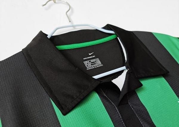 Retro 2006/07 Celtic Away Soccer Jersey - Image 8