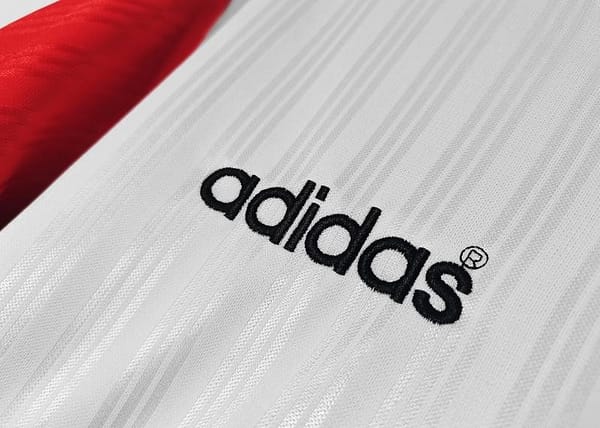 Retro 1995/96 Rangers Away Soccer Jersey - Image 5