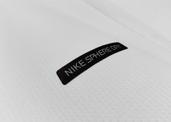 Retro 2006/07 Celtic Third Soccer Jersey - Image 2