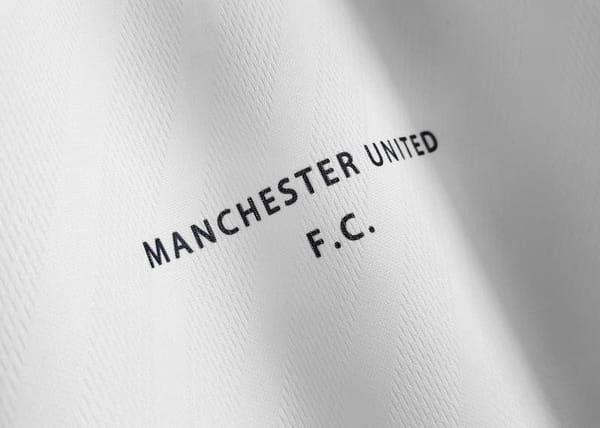 Retro 1996/97 Manchester United Away Soccer Jersey - Image 5