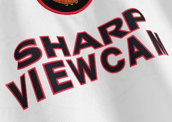 Retro 1996/97 Manchester United Away Soccer Jersey - Image 8