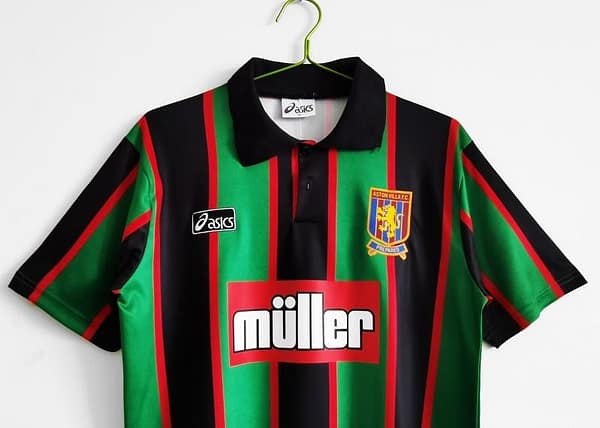 Retro 1993/95 Aston Villa Away Soccer Jersey - Image 9