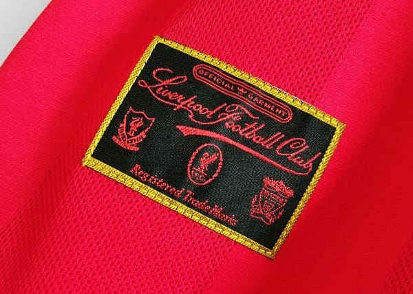 Retro 1995/96 Liverpool Home Soccer Jersey - Image 5