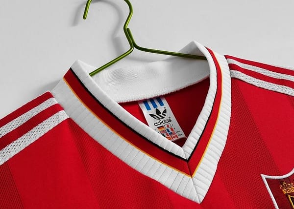 Retro 1995/96 Liverpool Home Soccer Jersey - Image 10