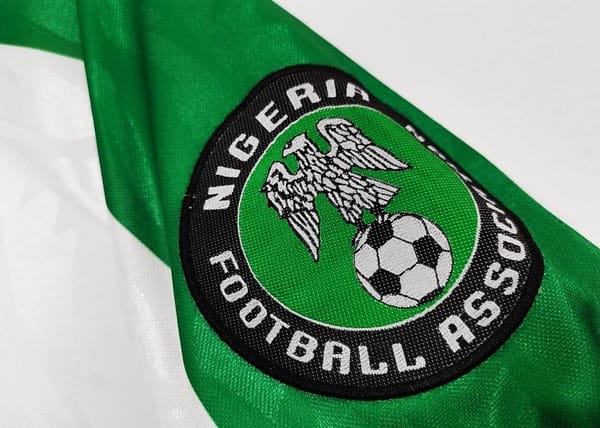 Retro 1996/98 Nigeria Away Soccer Jersey - Image 3