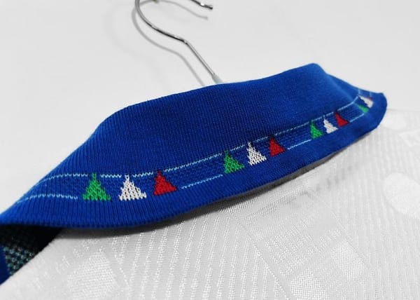 Retro 1994 Italy Away Soccer Jersey - Image 2