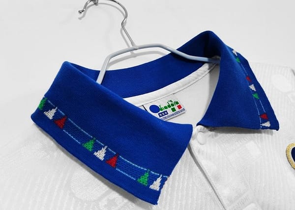 Retro 1994 Italy Away Soccer Jersey - Image 7