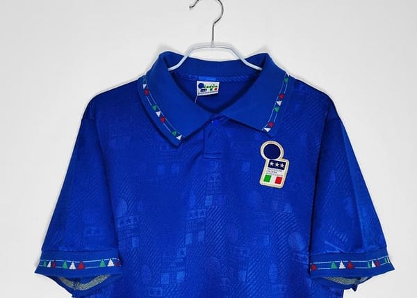 Retro 1994 Italy Home Soccer Jersey - Image 8