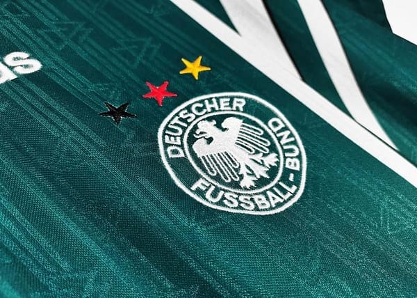 Retro 1996/97 Germany Away Soccer Jersey - Image 6