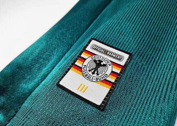 Retro 1998 Germany Away Soccer Jersey - Image 4