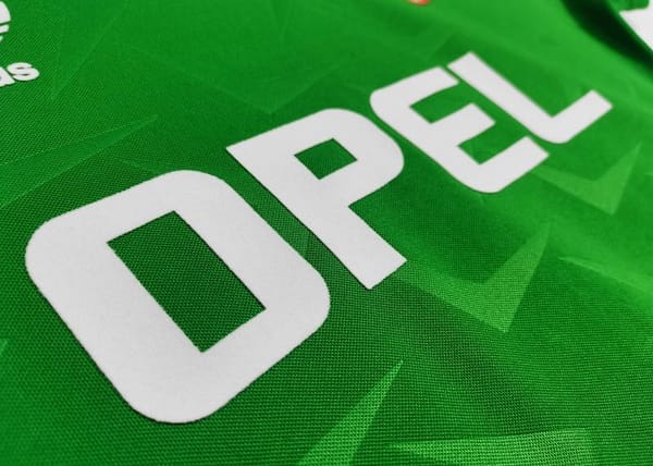 Retro 1990/92 Ireland Home Soccer Jersey - Image 5