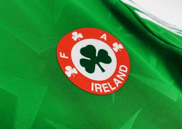 Retro 1990/92 Ireland Home Soccer Jersey - Image 6