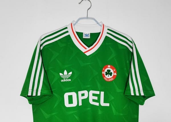 Retro 1990/92 Ireland Home Soccer Jersey - Image 8