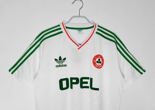 Retro 1990/92 Ireland Away Soccer Jersey - Image 9