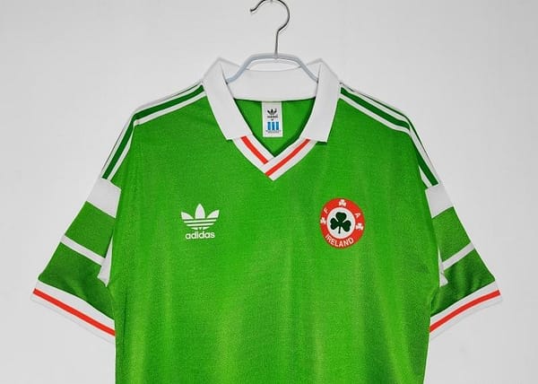 Retro 1988/90 Ireland Home Soccer Jersey - Image 2