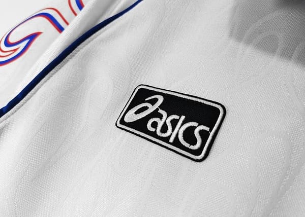 Retro 1998 Japan Away Soccer Jersey - Image 7