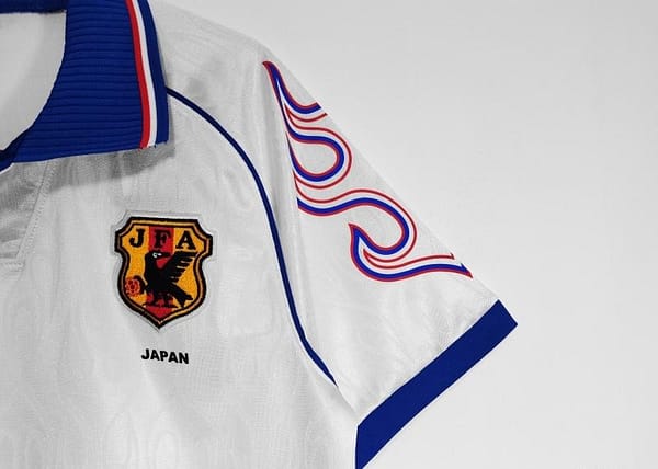 Retro 1998 Japan Away Soccer Jersey - Image 8