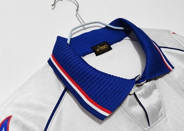 Retro 1998 Japan Away Soccer Jersey - Image 11