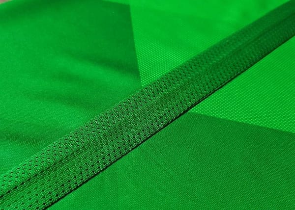 Retro 2020 Brazil Green Training Jersey - Image 2