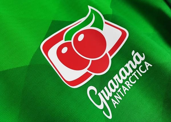Retro 2020 Brazil Green Training Jersey - Image 8