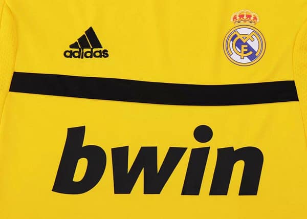 Retro Kids 11/12 Real Madrid Yellow Goalkeeper Jersey - Image 3