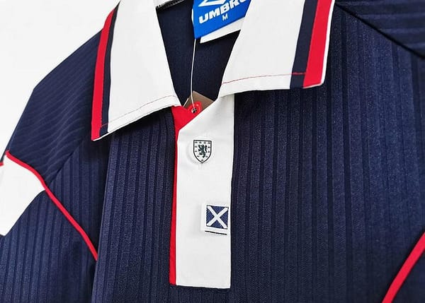 Retro 96/98 Scotland Home Jersey - Image 3