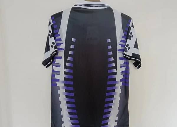 Retro 97/98 Real Madrid Third Jersey - Image 2