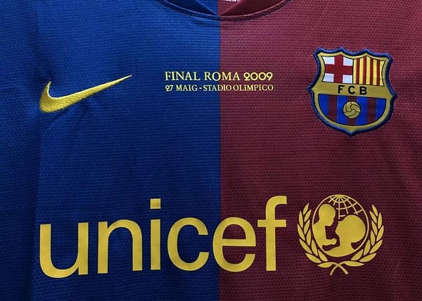 Retro 08/09 Long SLeeve Barcelona Home Champions Version Soccer Jersey - Image 7