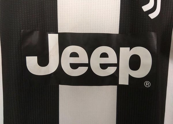 Player Version Retro 18/19 Juventus Home Jersey - Image 3