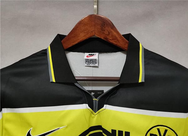 Retro 96/97 Borussia Dortmund Third Jersey - Image 5