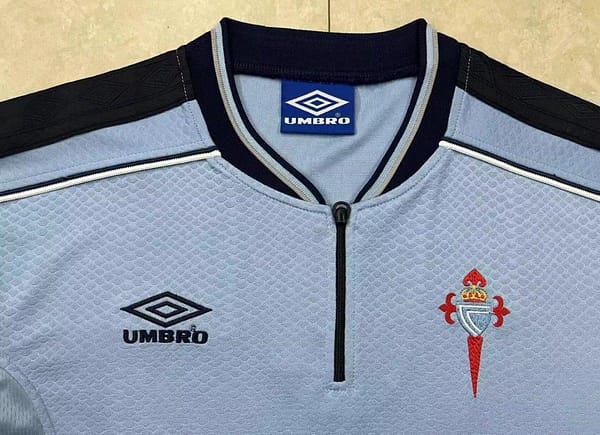 Retro 99/01 Celta de Vigo Home Jersey - Image 5