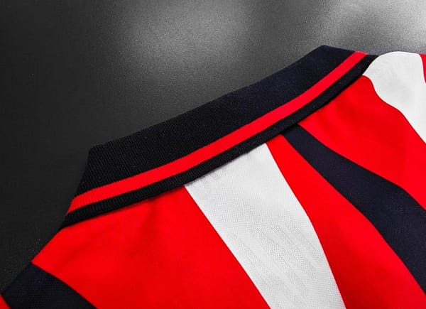 Retro 1992 England Away Red Jersey - Image 8