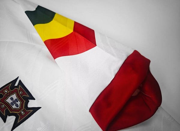Retro 92/94 Portugal Away White Jersey - Image 6