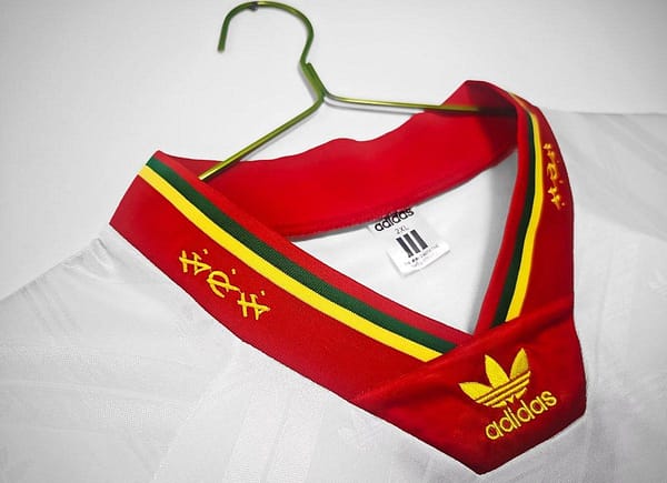 Retro 92/94 Portugal Away White Jersey - Image 7