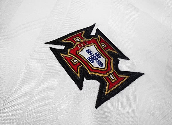 Retro 92/94 Portugal Away White Jersey - Image 8