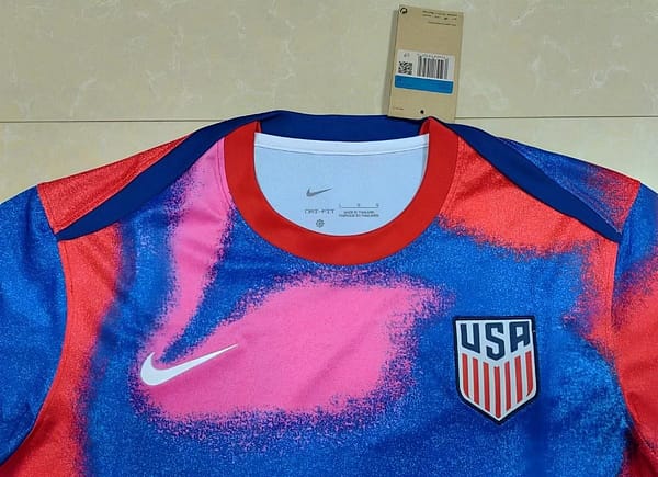 2024 USA Copa America Pre-Match Red/Blue Jersey - Image 3