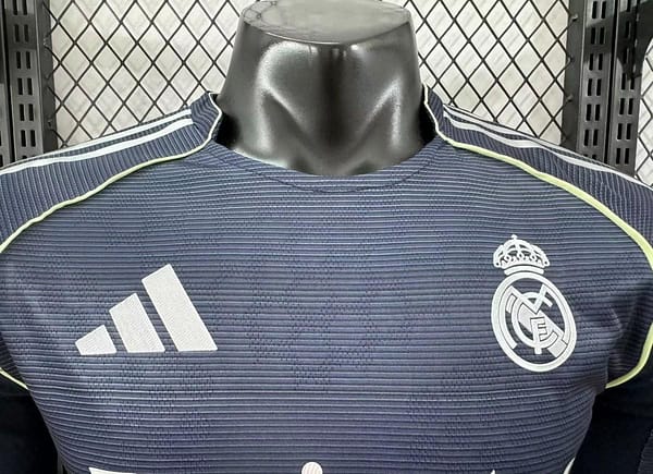 Player Version 25/26 Real Madrid Away Long Sleeve Jersey - Image 2