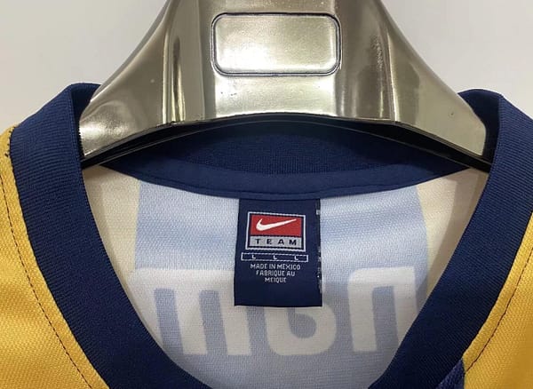 Retro 00/01 Pumas UNAM Home Jersey - Image 4