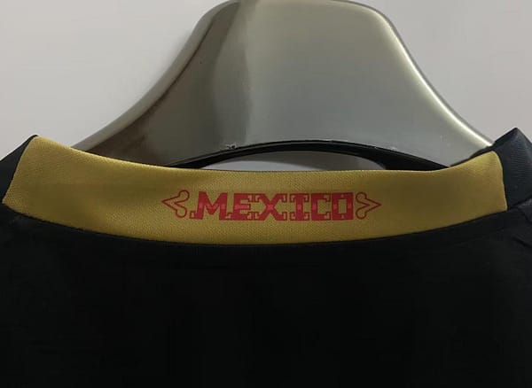 Retro 2011 Mexico Away Black Jersey - Image 2