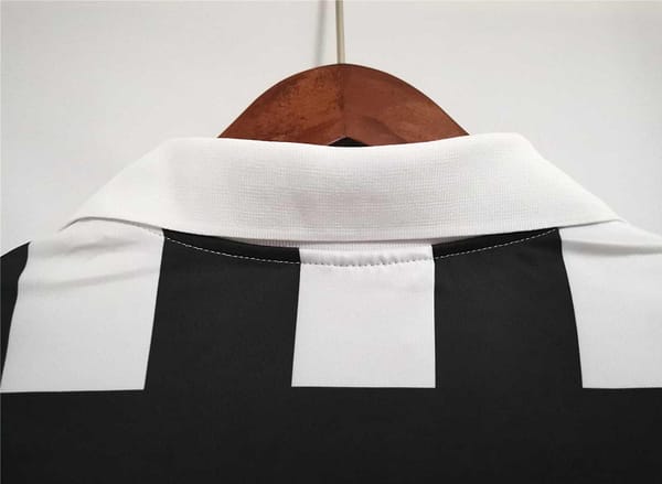 Retro 99/00 Juventus Home Long Sleeve Jersey - Image 6