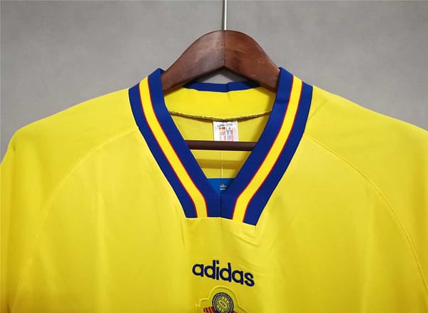 Retro 1994 Sweden Home Jersey - Image 6