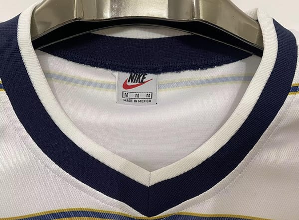 Retro 97/98 Pumas UNAM Away White Jersey - Image 6