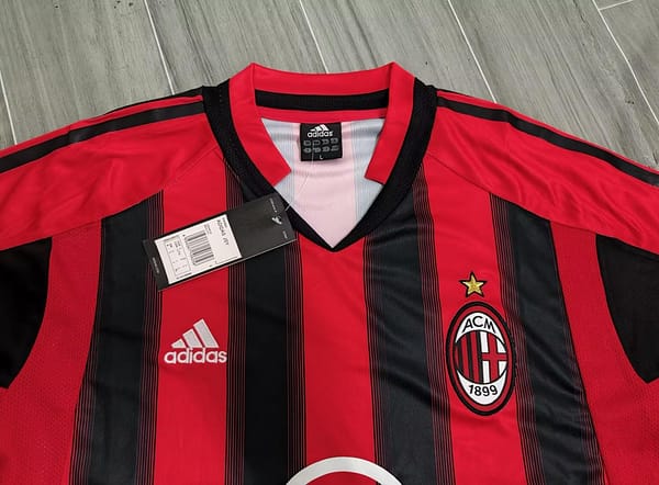 Retro 04/05 AC Milan Home Authentic Jersey - Image 11
