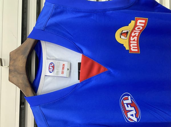 Western Bulldogs 2019 Men's Home Football Guernsey - Image 4