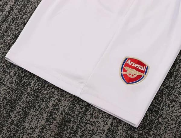 Retro Kids 04/05 Arsenal Home Jersey - Image 7