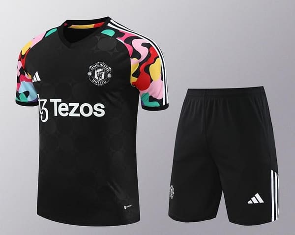 24/25 Manchester United Black Short Sleeve Jeresy+Shorts