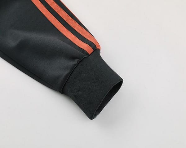 24/25 Bayern Munich Black/Green Full Zipper Jacket +Long Pants - Image 9