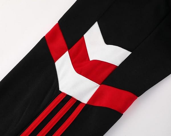 24/25 Manchester United Black Hoodie Jacket +Long Pants - Image 3