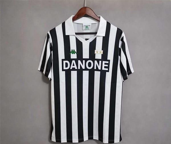 Retro 92/94 Juventus Home Jersey - Image 7